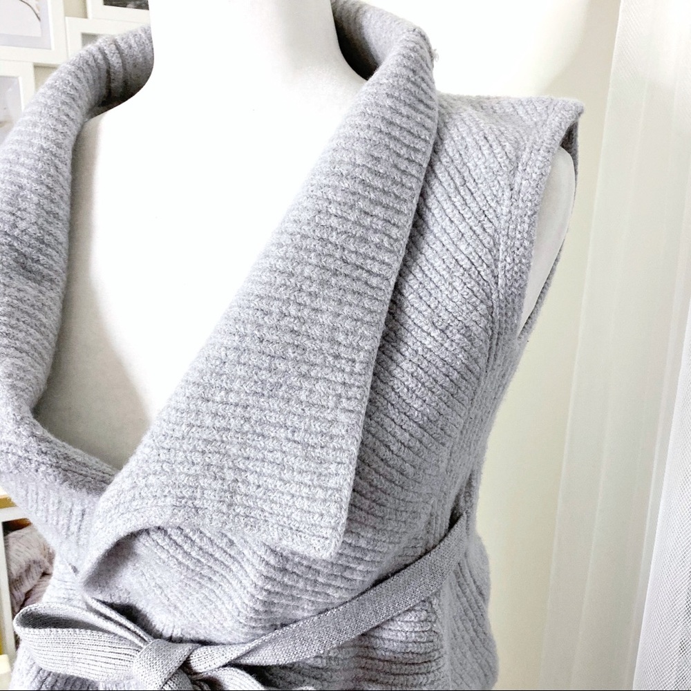 Weekend MaxMara Gray Wrap Virgin Wool Vest Medium - Picture 2 of 6